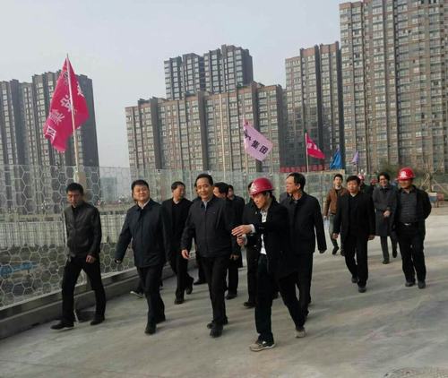 渭南市市長一行蒞臨渭南西交康橋雙語幼兒園現場檢查指導