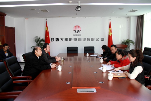 建設集團副總經理劉合理與陜西國實投資公司進行地產項目洽談