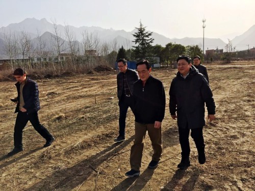 西安市總工會主席史南征一行深入戶縣草堂寺項目檢查指導工作