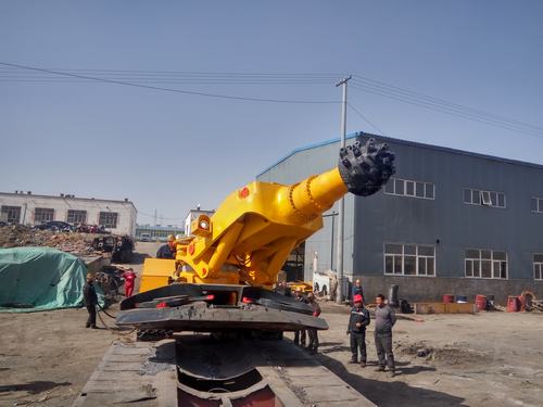 租賃中心EBZ-220掘進機到場為掘進公司提供裝備支持