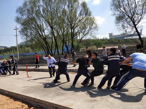 洗選煤檸條塔運營項目部開展慶“五一”活動