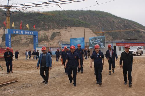 延能集團(tuán)黨委書記、董事長(zhǎng)劉浩興一行蒞臨視察陜煤建設(shè)集團(tuán)礦建二公司車村項(xiàng)目部