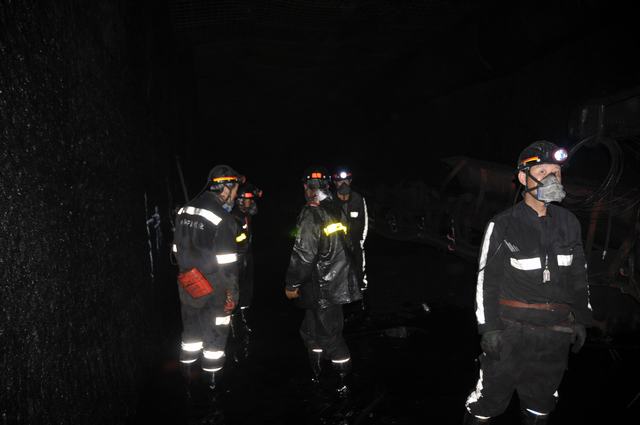 掘進公司小保當項目部112201外回風順槽精準貫通