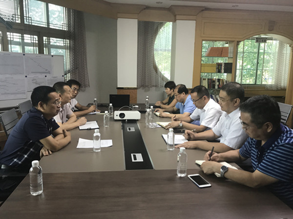 贠公法到川耀公司指導(dǎo)工作