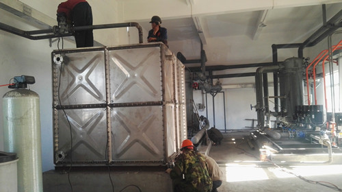 陜煤建設(shè)天工公司安裝一部大佛寺礦主副井工業(yè)場(chǎng)地?zé)崃芫W(wǎng)工程進(jìn)入沖刺階段