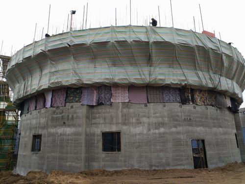 陜煤建設(shè)韓城分公司土建五項(xiàng)目部大干快上搶工期滑模施工節(jié)節(jié)高