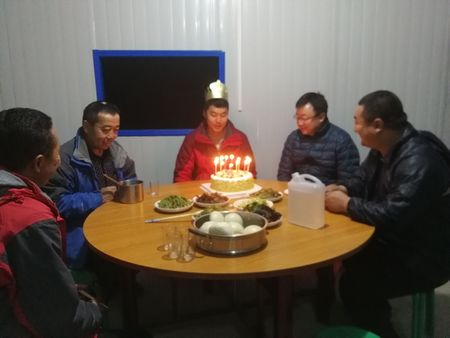 陜煤建設(shè)天工公司：別樣的生日如冬日暖陽(yáng)