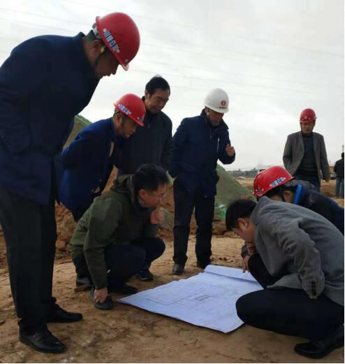 銅川市公路局副局長師延強深入川耀項目現場檢查工作