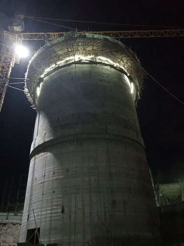 陜煤建設天工公司土建十部巧用LED燈帶解決筒倉施工照明問題