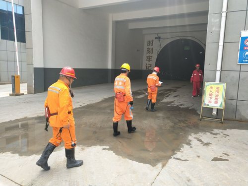 陜煤建設掘進公司：擺脫以罰代管 構建服務型安監隊伍