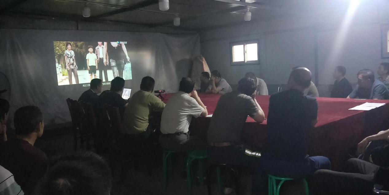 陜煤建設機電安裝公司小保當項目部：暢談安全感悟過“父親節”