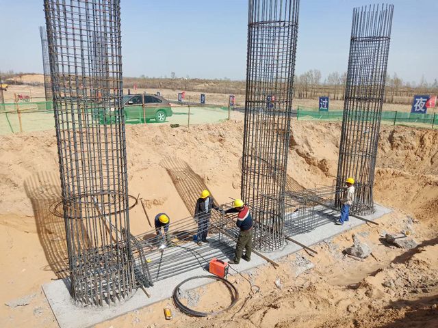 靖神鐵路項目部“晴天快干、小雨巧干、大雨充電”助力施工建設