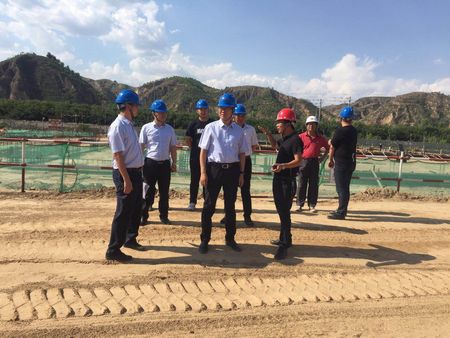 陜西天芪生物有限公司董事長李勇一行蒞臨子洲天芪項目部進行安全生產調研工作