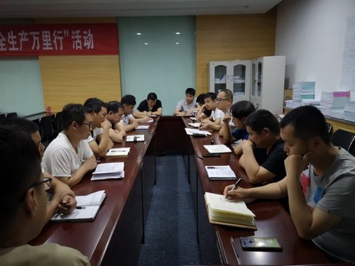 陜煤建設掘進公司：勇奪紅柳林礦“涉?！卑踩位顒庸鸸?></div>
                                <div   id=