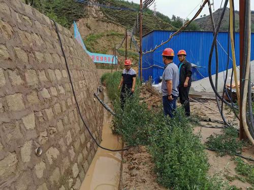 陜煤建設礦建二公司車村項目部經受雷暴天氣考驗