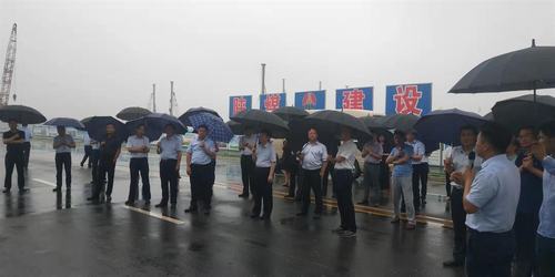 銅川市、渭南市領導率團觀摩渭南分公司南京金龍純電動商用車項目