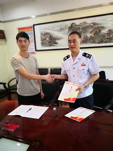 銅川市王益區第二稅務分局黨支部同陜煤建設銅煤公司基層黨支部進行對標交流