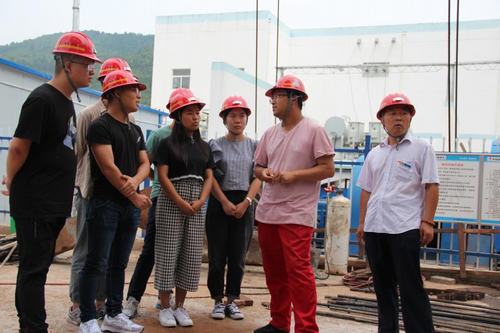 黃陵建北煤礦青年人才到建莊項目部參觀學習工程標準化建設