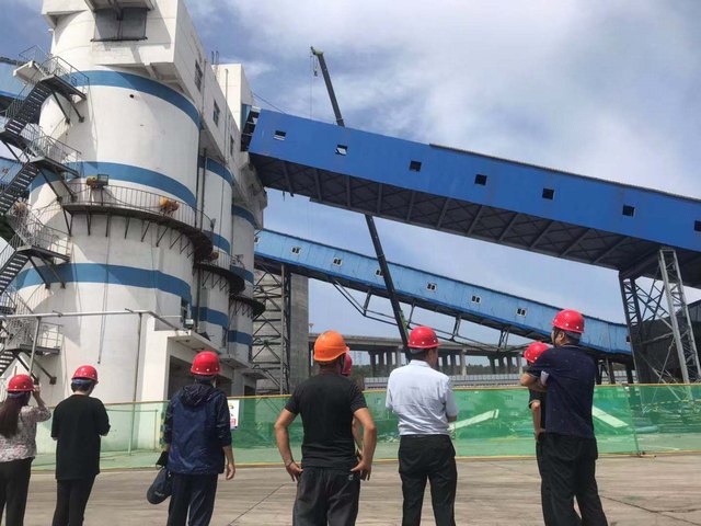 陜煤建設路橋分公司查隱患保平安迎大慶