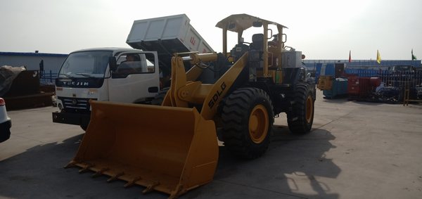 陜煤建設掘進公司：防爆車輛到場投入使用促收尾工程加速