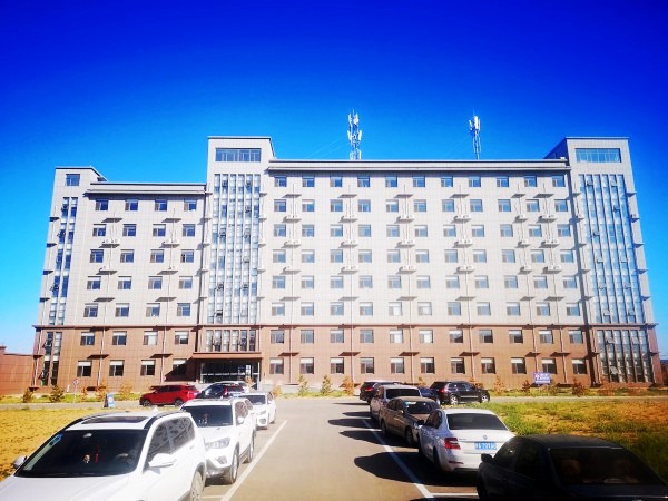 陜煤建設澄合分公司承建的曹家灘職工公寓2號樓及連廊工程榮獲“太陽杯”