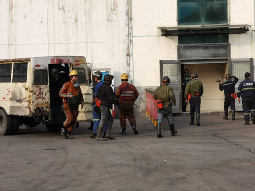 陜煤建設機電安裝公司黃陵項目部：除夕，我們升井了