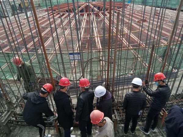 天工公司現場觀摩+現場講解+室內培訓縱深工程質量