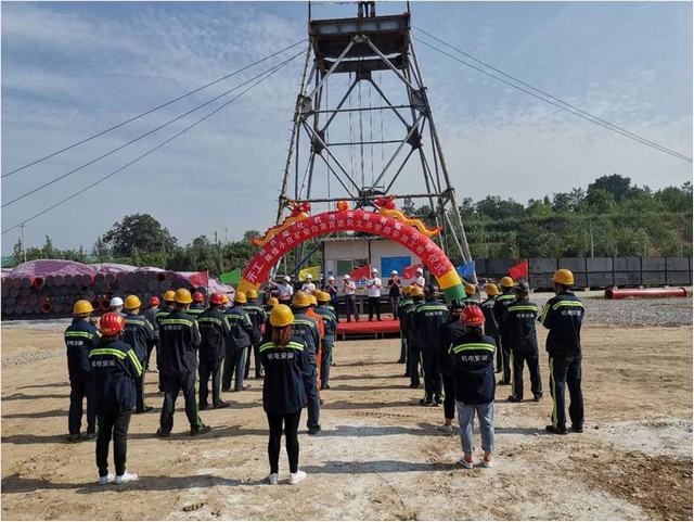 陜煤建設機電安裝公司：彬長小莊礦白家宮進風立井管路安裝工程正式開工