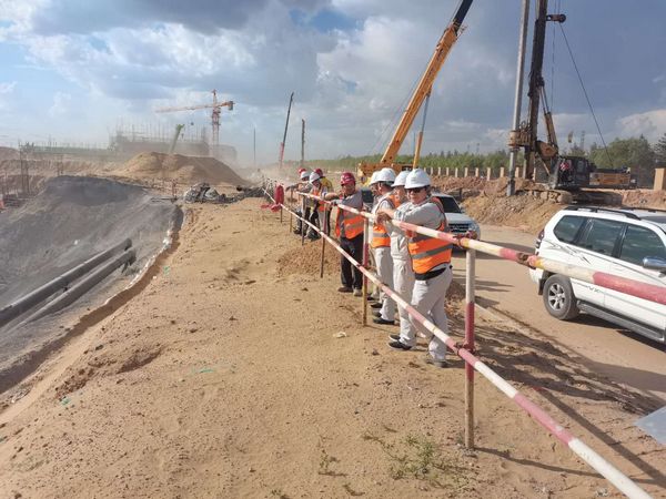 西北電力設(shè)計院有限公司黨委書記、董事長胡明深入陜煤建設(shè)天工公司施工現(xiàn)場慰問指導(dǎo)工作