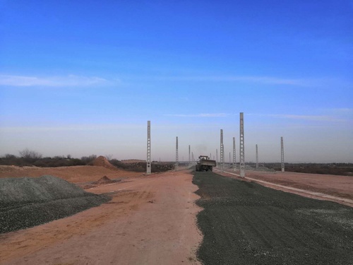 陜煤建設路橋分公司靖神鐵路大干快進正當時