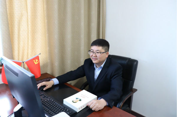 實實在在的干事人