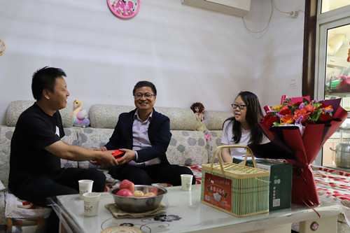 陜煤建設(shè)機(jī)電安裝公司：病魔無(wú)情安裝有愛