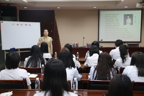 陜煤建設路橋分公司關愛女職工健康從“心”開始