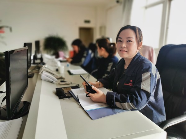 “鏗鏘玫瑰”綻“煤?！?></div>
                                <div   id=