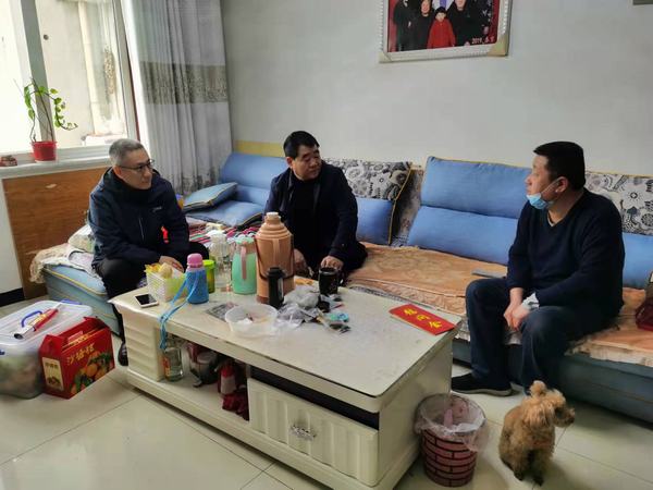 陜煤建設開展春節走訪慰問困難職工活動