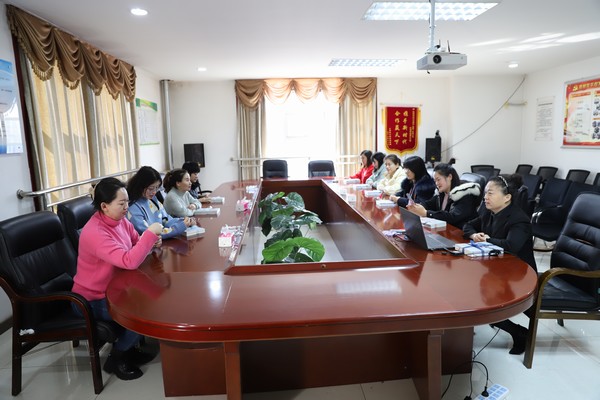 陜煤建設(shè)洗選煤運(yùn)營(yíng)公司：@姐妹們，我們這樣過(guò)“三八”