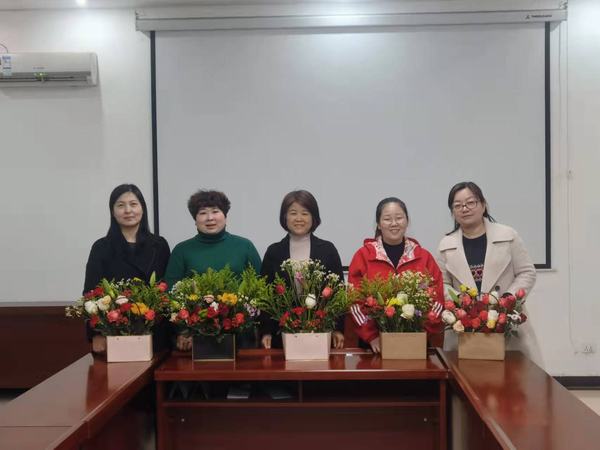 陜煤建設(shè)設(shè)備租賃中心舉辦慶祝“三八”婦女節(jié)活動(dòng)