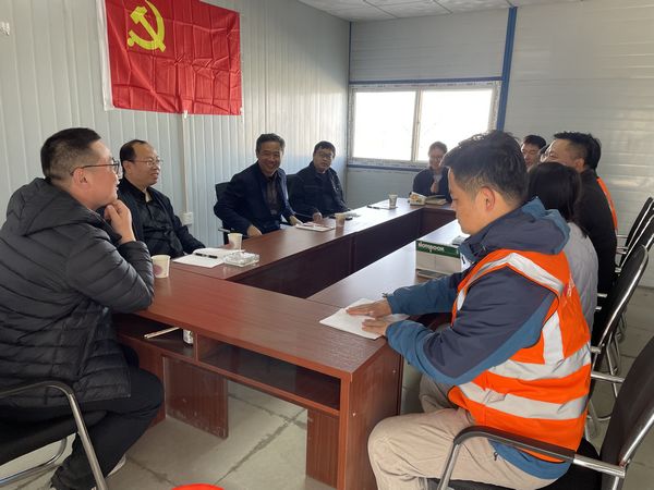 陜煤建設天工公司新疆第一項目部：召開座談會，青年員工士氣高