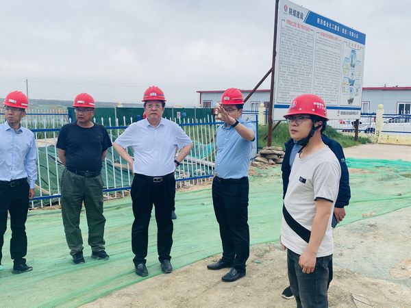 彬長集團黨委書記、董事長白永明蒞臨陜煤建設(shè)天工公司施工文家坡礦李家溝風(fēng)井檢查指導(dǎo)工作