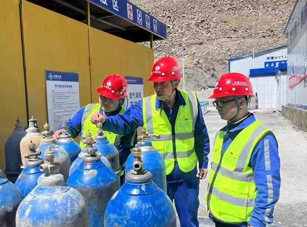 陜煤建設礦建三公司：多點發力，點亮安全之光