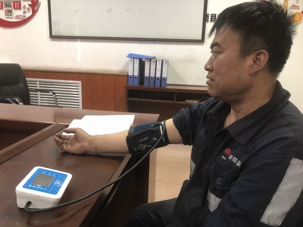 陜煤建設洗選煤運營公司檸條塔運營項目部:  關愛員工 迎戰高溫酷暑