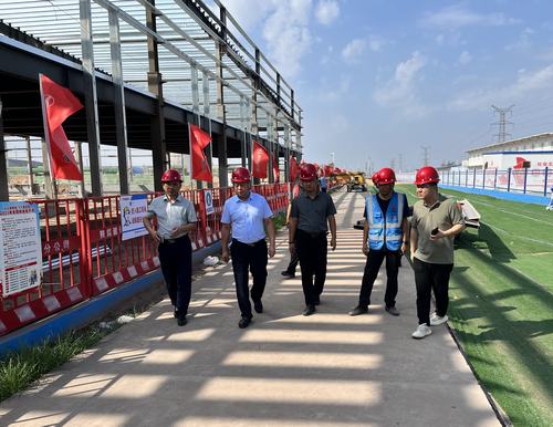 趙敬凱一行深入陜煤建設內蒙古分公司新能源高端智能制造項目施工現場指導工作