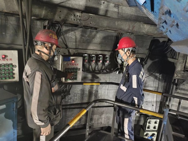 陜煤建設洗選煤運營公司澄合山陽運營項目部：喜逢金秋碩果時，不忘思源記師恩