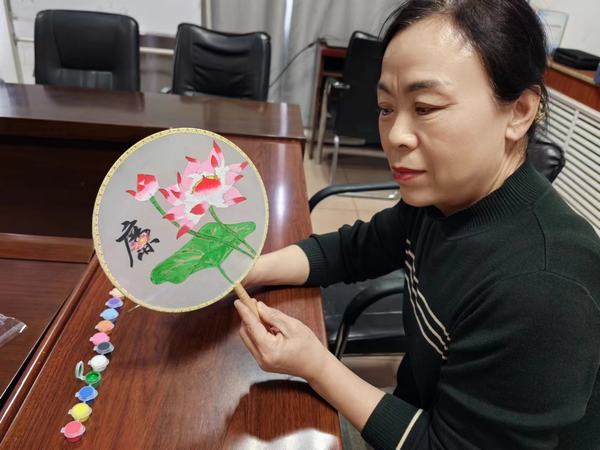 陜煤建設洗選煤運營公司檸條塔運營項目部開展：“巧手抒廉情，清風揚正氣”主題趣味手工活動