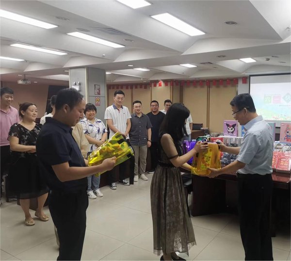 陜煤建設路橋分公司開展“六一”關愛職工子女成長活動