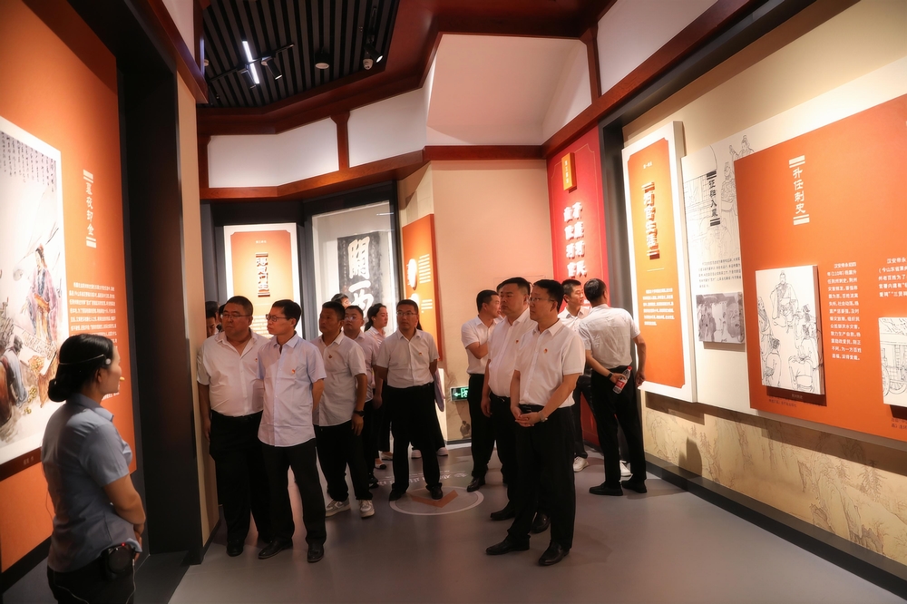 陜煤建設路橋分公司開展“學紀正風強黨性 知規踐行守初心”主題黨日活動