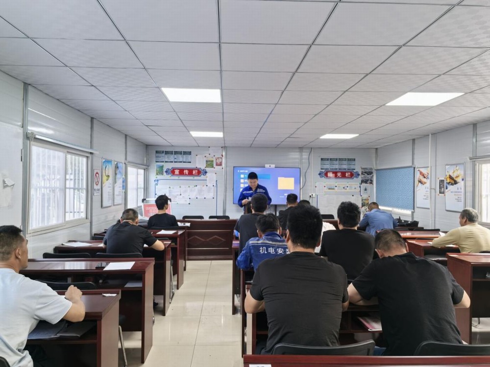 陜煤建設機電安裝公司玉華項目部以活動獻禮75周年華誕