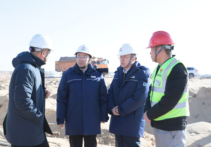 陜煤集團副總經理杜平一行到榆林化學二期項目開展四季度安全生產大檢查