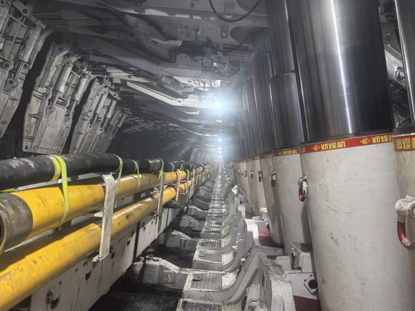 陜煤建設煤礦運營服務分公司：可可蓋煤礦11211綜采面啟動聯合試運行