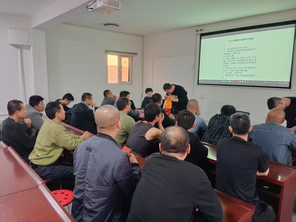 陜煤建設煤礦運營服務分公司：“五一”堅守不停學 安全培訓不打烊